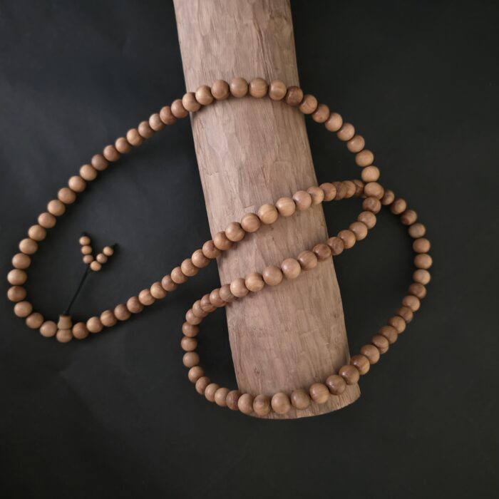 10mm Mysore Sandalwood Jaap Mala - Image 5