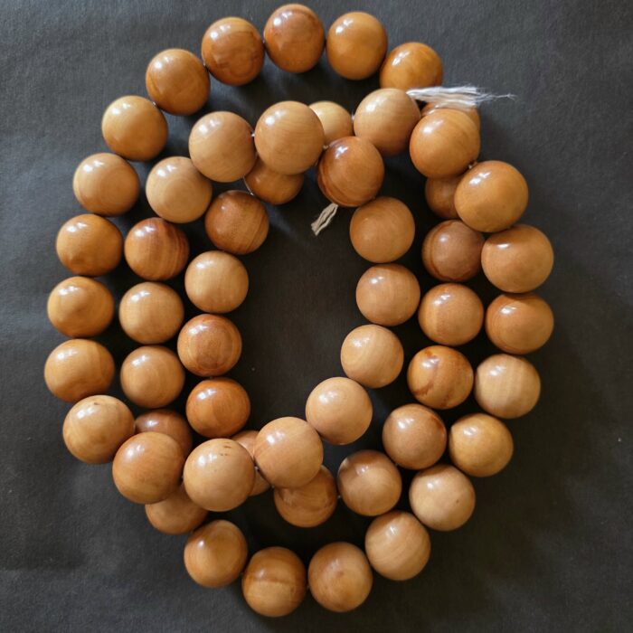 20mm sandalwood beads - Image 6