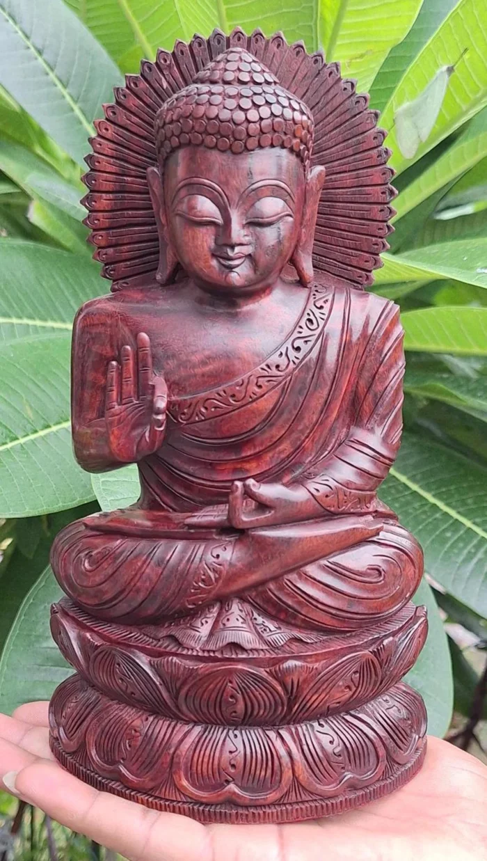 Buddha Idol in Red Sandalwood – Peace & Enlightenment Sculpture